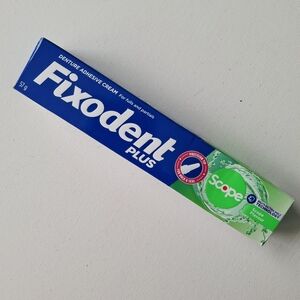 Plus Denture Adhesive Cream with Scope - Blue and Green